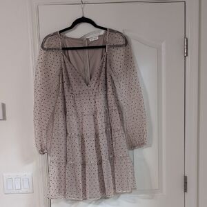 Storia Spotted V-Neck Gray Long Sleeve Mini Dress